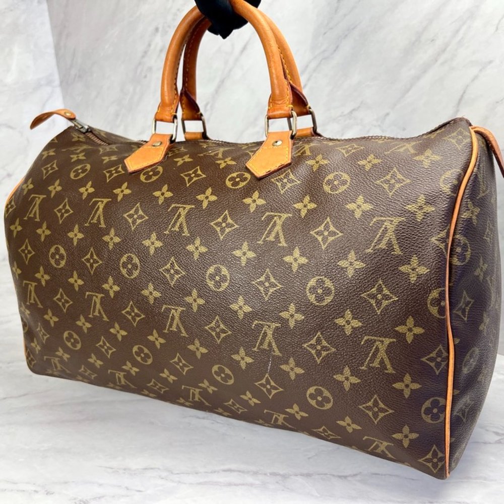 ❌❌❌ SOLD! ❌❌❌ Louis Vuitton Monogram Speedy 40